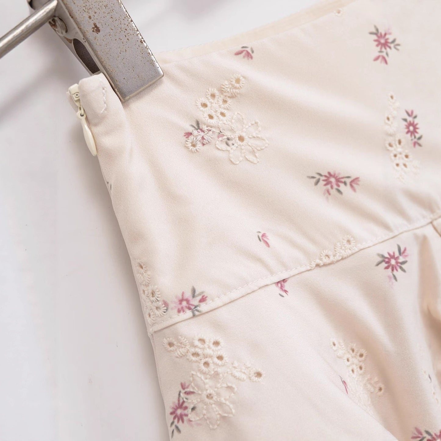 Colorful flower embroidery mid waist mini skirt